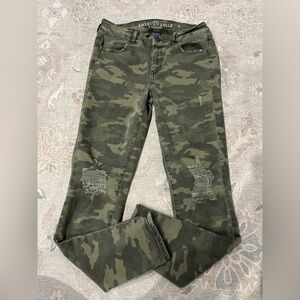 American Eagle Outfitters Camo Green Skinny Jeans